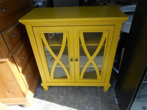 Glass Door Modern Cabinet w/ 3 Shelves
