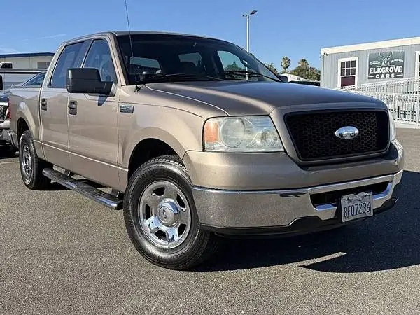 2006 Ford F-150 XLT 4dr SuperCrew Styleside 5.5 ft. SB