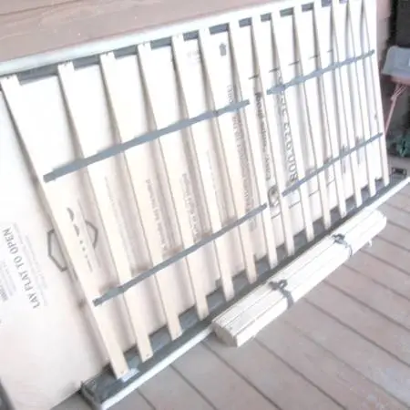 TWIN BED SLAT WOOD MATTRESS SUPPORT **GOOD DEAL**