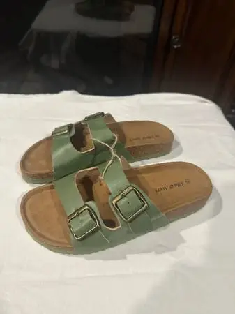 Women’s Sandals Size 8
