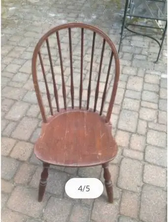 Vintage 1989 KLI Logatec Solid Wood Windsor Chair (Made in Yugoslavia)