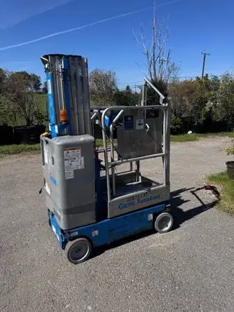 2012 Genie Runabout GR-20 New Batteries, 12.6 Low hours For Sale