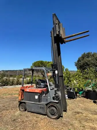 2013 Toyota Electric Forklift 7FBCU55 go 13 high lift 12,000 lbs