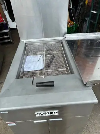 Doughnut fryer new /restaurant equipment