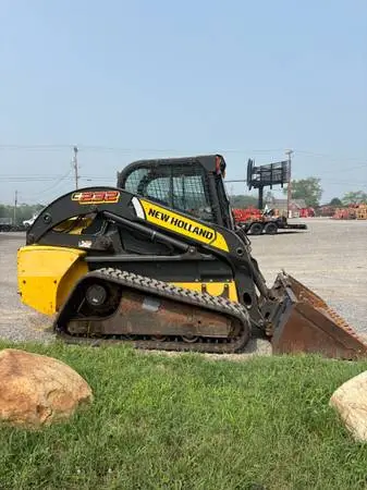 New Holland C232 Skid Steer - ONLY 1,898 hours