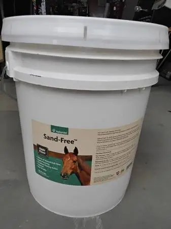 NaturVet Sand-Free Apple Flavor Fiber Horses $20 Or Best Offer