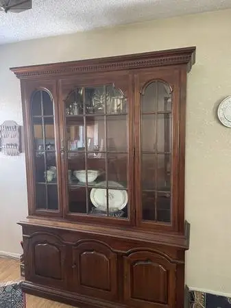 CHINA HUTCH 2 PIECES