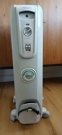 DeLongi Electric Oil Filled Heater portable