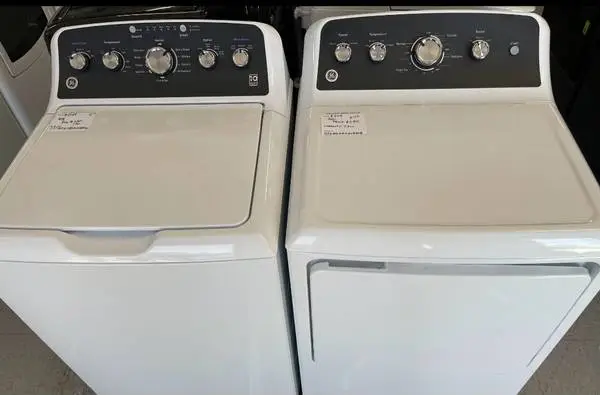 New washer,refrigerator,stove,dryer,stackable washer and dryer