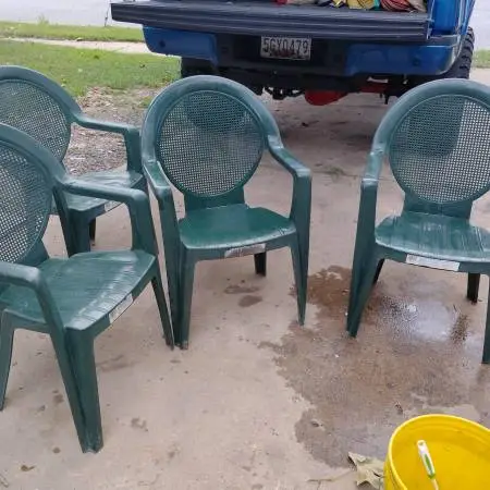 Chairs, 4 plastic stackable chairs, No cracks, $20 for all 4