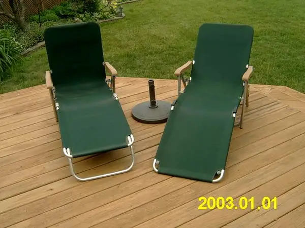 Folding Lounge Chairs