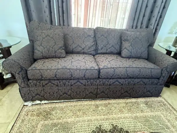 Sofa by Ethan Allen--Excellent condition