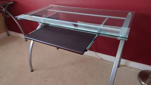 Techni Mobili 43 Glass Computer Desk With Keyboard Tray