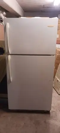 REFRIGERATOR - FRIGIDAIRE Model #  FRT15HB3DW0