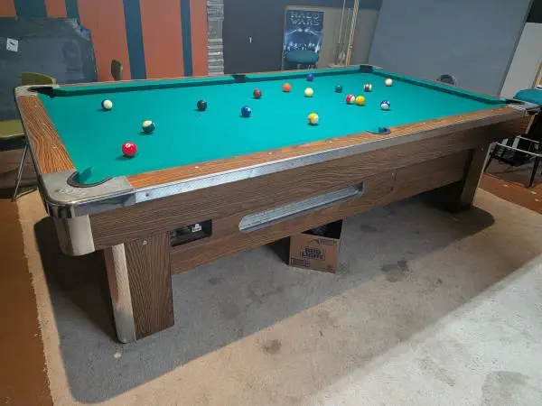 Global 9 ft pool table