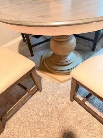 DINNING ROOM TABLE , CHIP &JOANNA GAINES