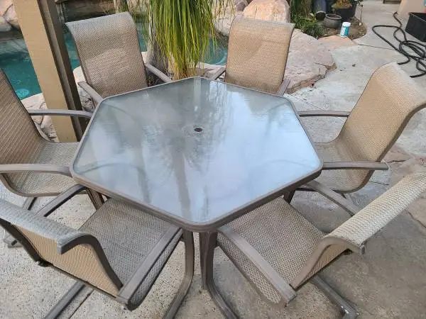 Patio furniture set