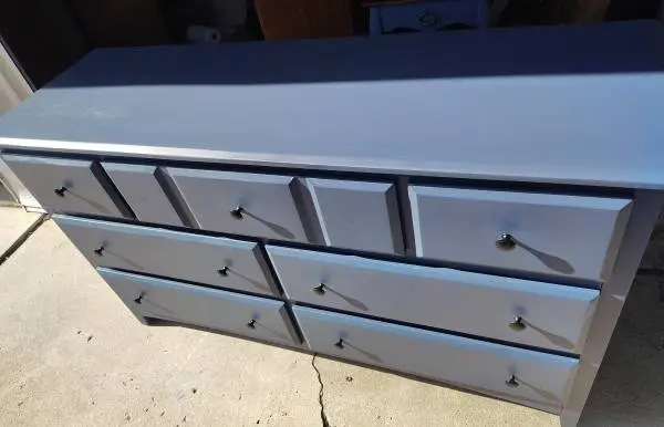 Dresser (free delivery)