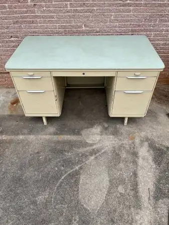 Metal desk