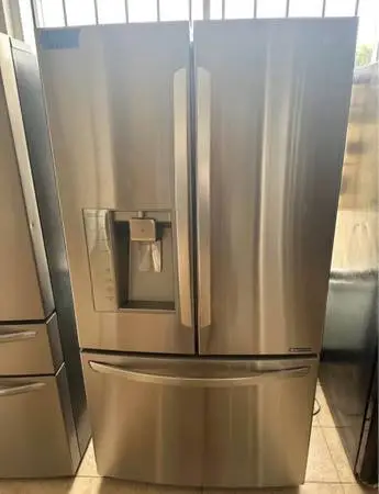LG Counterdepth Stainless Steel Refrigerator W Ice & Water 713-376-0356