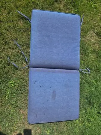 Five Allen & Roth outdoor chair cushions
