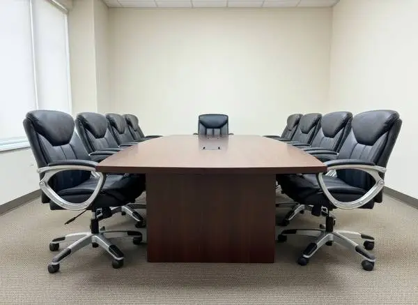 Task Chair / Office Chairs / Conference Seating