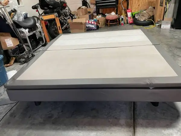 Serta king size Motin Bed auto head and foot messging orice lowered