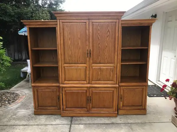 Heavy Duty Cafe Entertainment Set + 2 Book Dressers