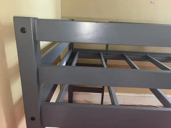 Twin bed