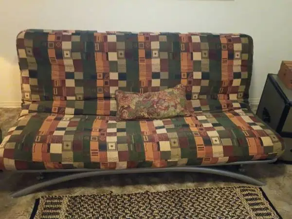 Full size futon