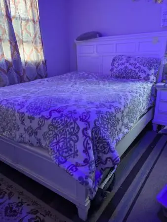 Bedroom set