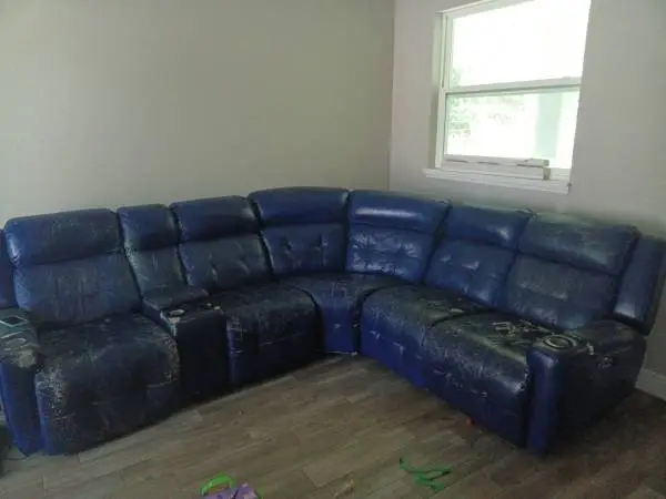 Sofa, fully electric recliner