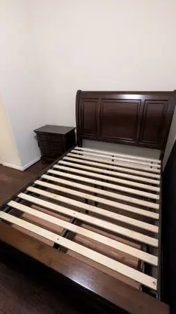 Queen bedroom set