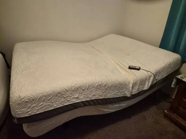 Adjustable bed