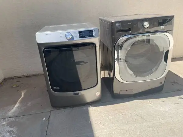 Frontload Washer and Electric Dryer