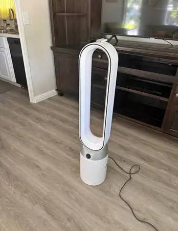 DYSON PURE COOL TOWER AIR PURIFIER & FAN WITH REMOTE