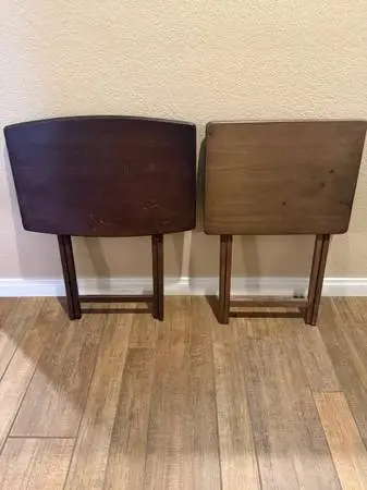 TV SNACK TABLES