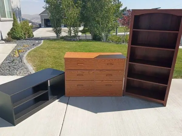 TV Stand / Bookshelf / Dresser