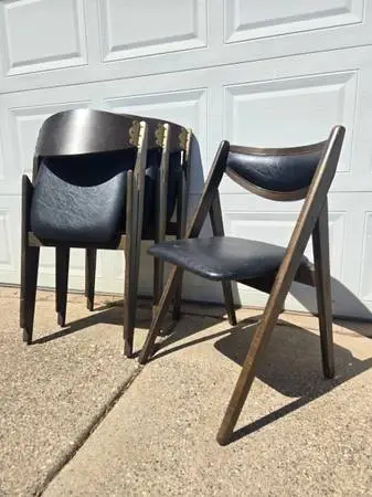 Mid Century Modern Folding Chairs by Stakmore
