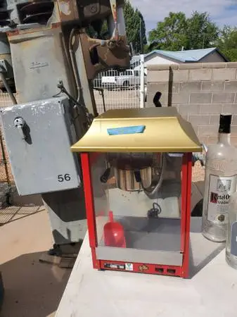 Popcorn maker