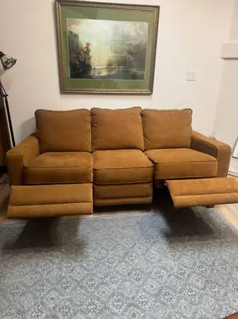 Lazy Boy Couch w/Two Electric Recliners.