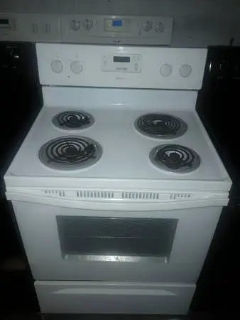 Like new Whirlpool coil top electric stove