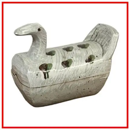 Ceramic Bird-shaped Lidded Box