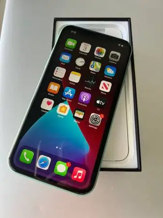 T-mobile iphone 11 64GB Excellent condition