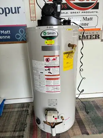 Hot water heater