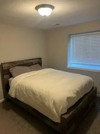 Queen size bed set