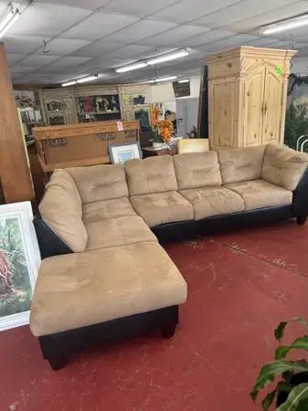 Two-Tone L-Shaped Sectional Sofa with Chaise – Tan & Black