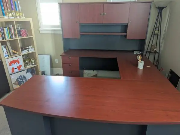 Large 3-Piece Executive L-Shaped Desk with Storage – $100
