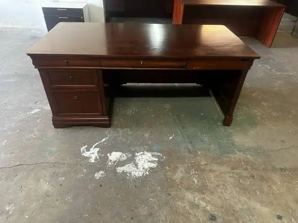 OFFICE DESK COMPUTER DESK