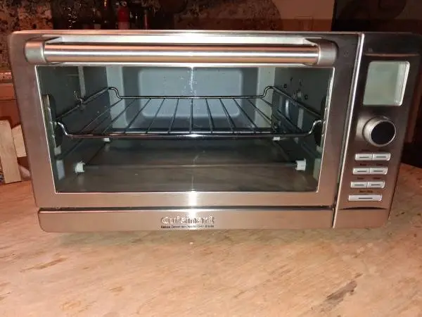 Cuisinart Deluxe convection toaster oven broiler